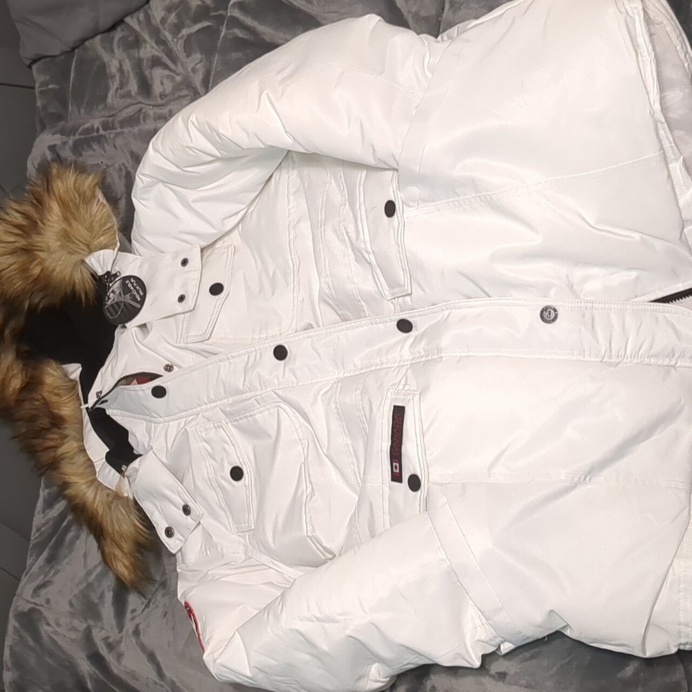 NWT Canada Weathergear jacket White XL